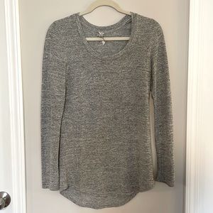 Gray long sleeve top size Medium